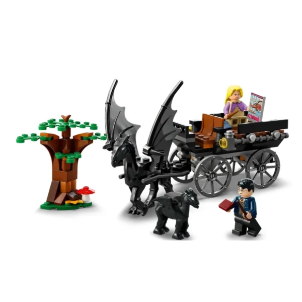 Lego 76400 Hogwarts Carriage and Thestrals V2 - Image 3