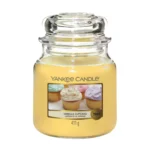 Yankee Candle Classic Medium Jar Vanilla Cupcake 411g
