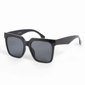 Madein classic square sunglasses black
